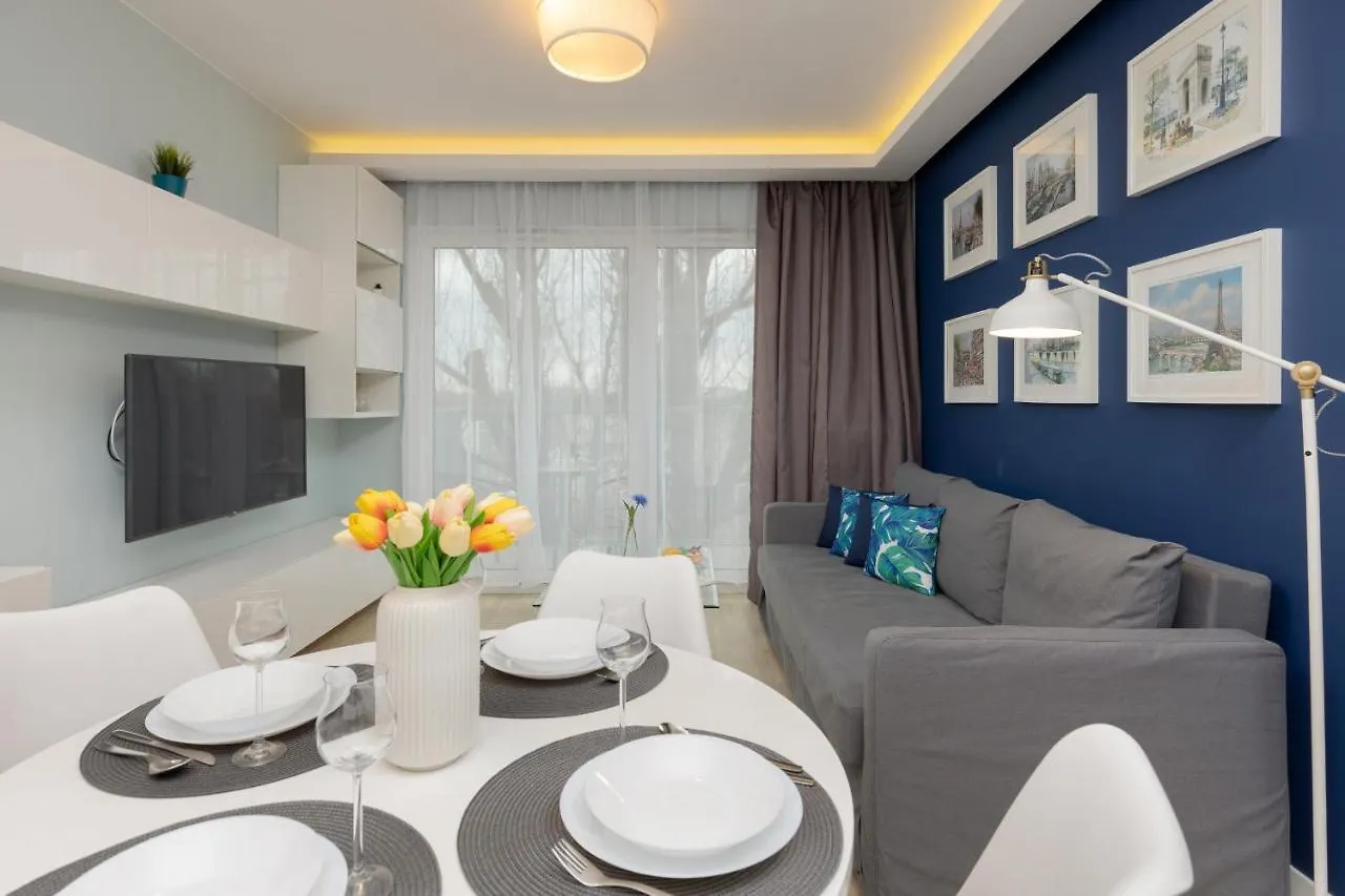Wola Apartment With Balcony Sokolowska By Noclegi Renters Warsaw